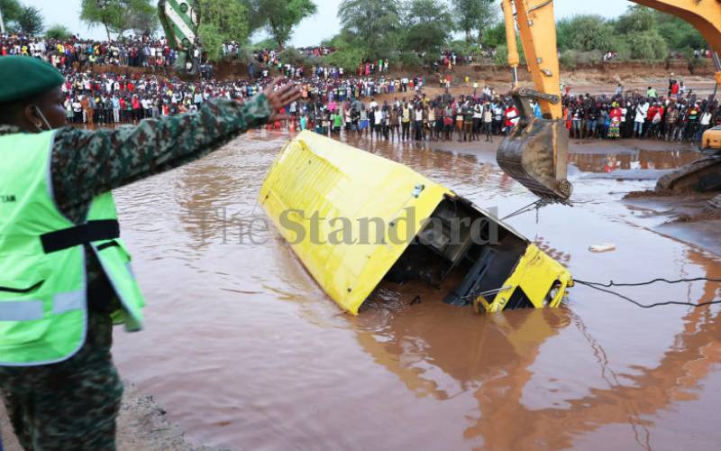 Tributes pour in for crash victims