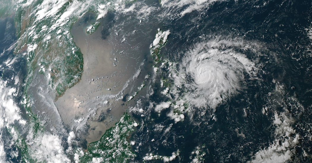 Typhoon Vongfong Makes Landfall in the Philippines