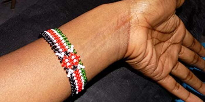 Truth About Chinese Selling Kenyan Wristbands