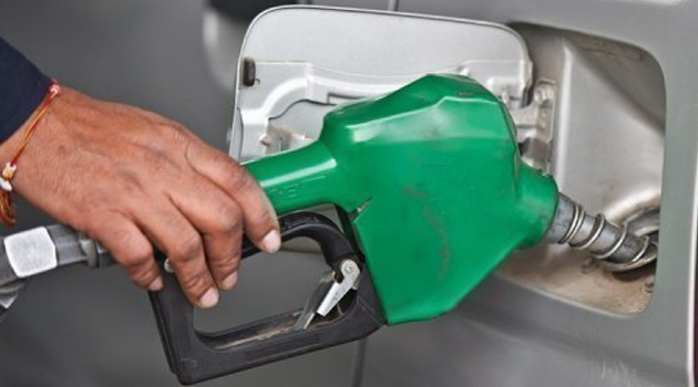 Zimbabwe resumes petrol blending to reduce fuel price