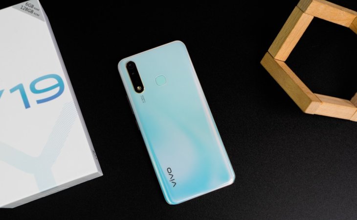 Image result for vivo y19 in the box