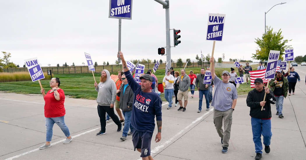 Striking Deere Workers Approve a New Contract on the Third Try