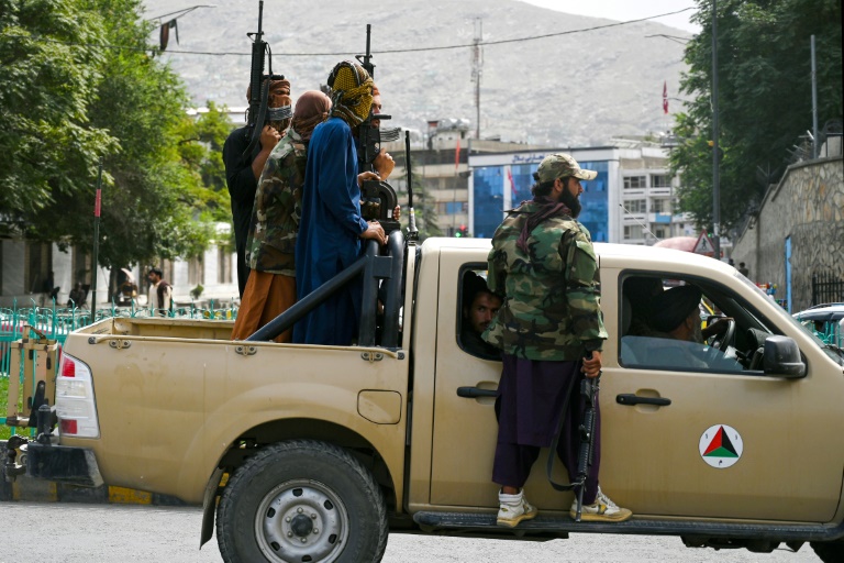 52 Kenyans evacuated from Kabul including 12 moved to UK » Capital News