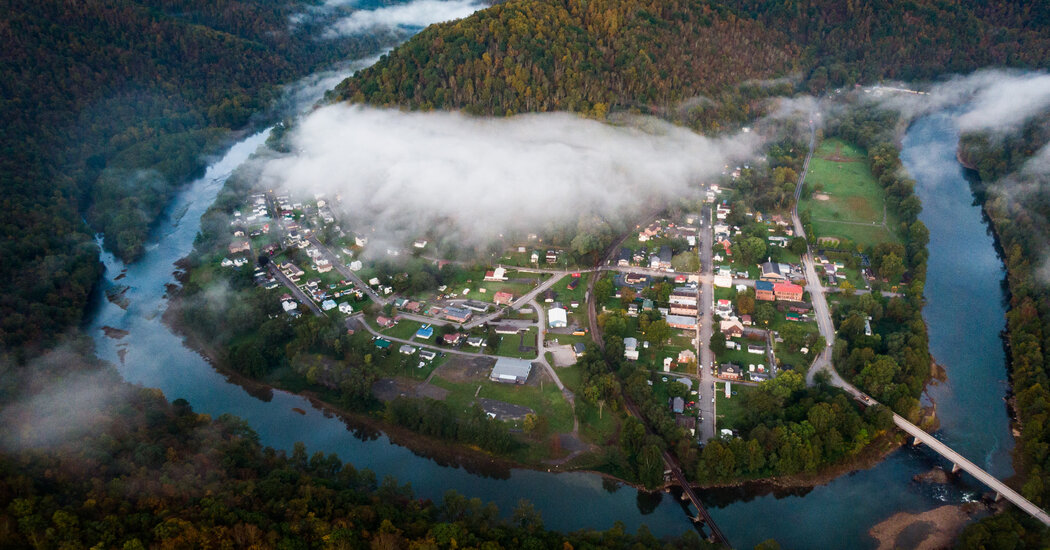 West Virginia Leads U.S. in Flood Risk, Adding to Manchin’s Climate Dilemma