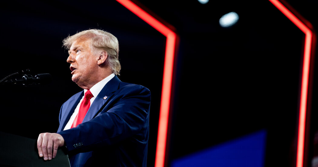 Trump Fraud Inquiry’s Focus: Did He Mislead His Own Accountants?