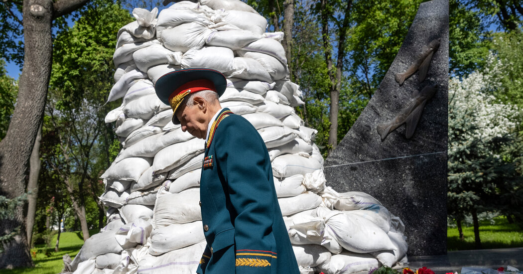 Ukraine Live Updates: Putin Delivers Defiant Speech, but Stops Short of Escalation