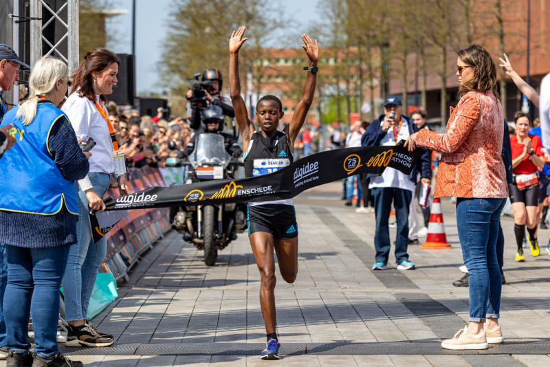 Kiptanui, Barsosio to lead marathon team in UK : The standard Sports
