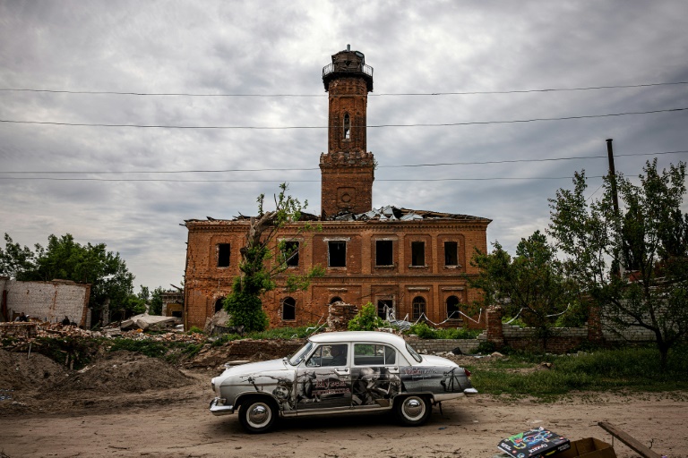 Russia closes in on key Ukraine Donbas city » Capital News