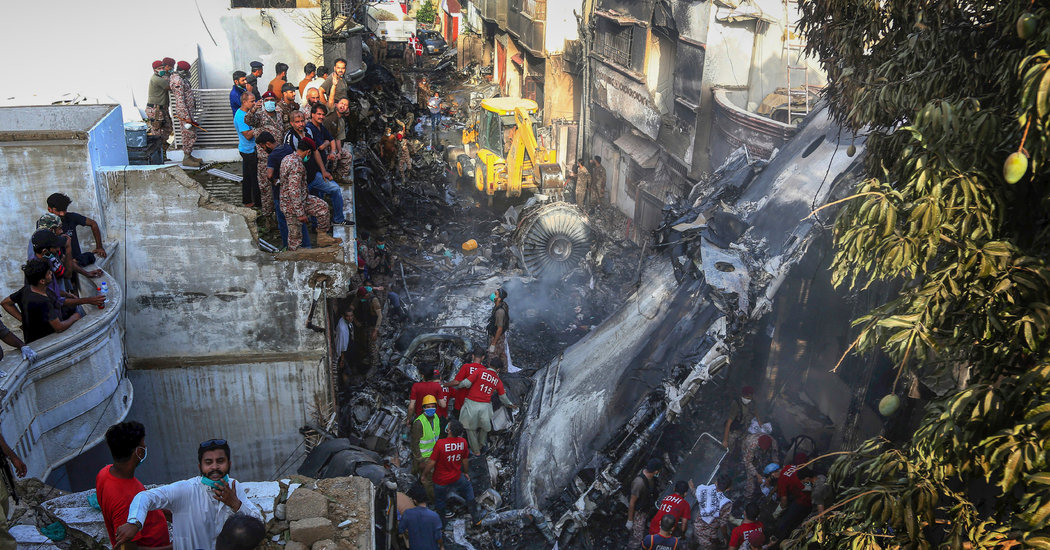 Pakistanis Await Grim Word on IDs of Plane Crash Victims