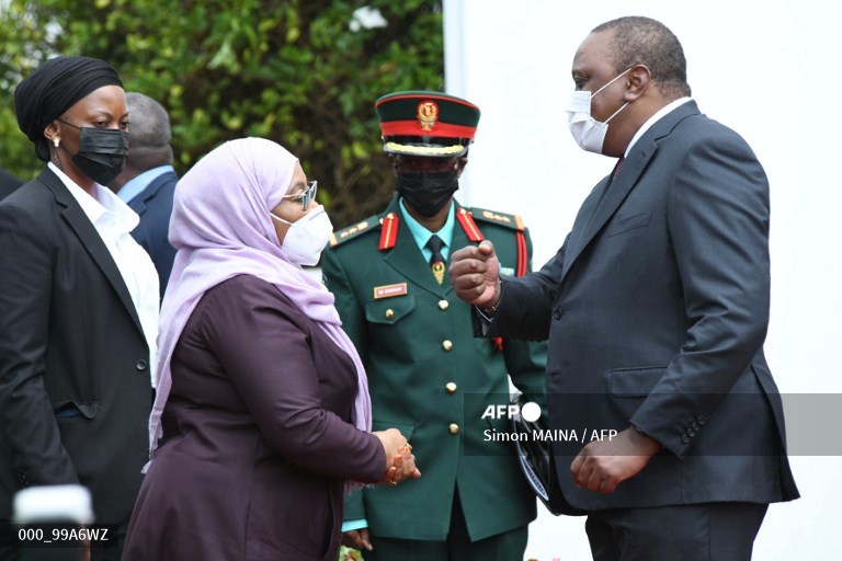 Kenya, Tanzania to deepen bilateral relations after Uhuru, Suluhu meeting » Capital News