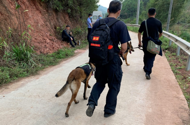 Cause of China jet crash still unknown, as hunt for black boxes continues » Capital News