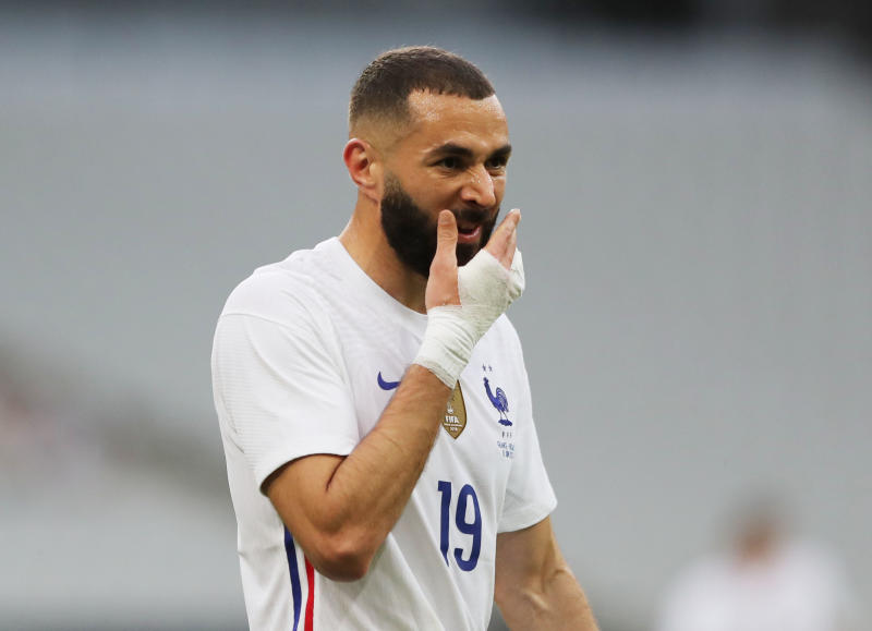 Benzema suffers possible knee injury against Bulgaria : The standard Sports