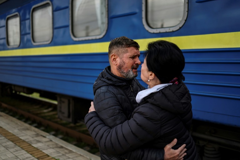 Civilians flee from east Ukraine cities as Russian assault looms