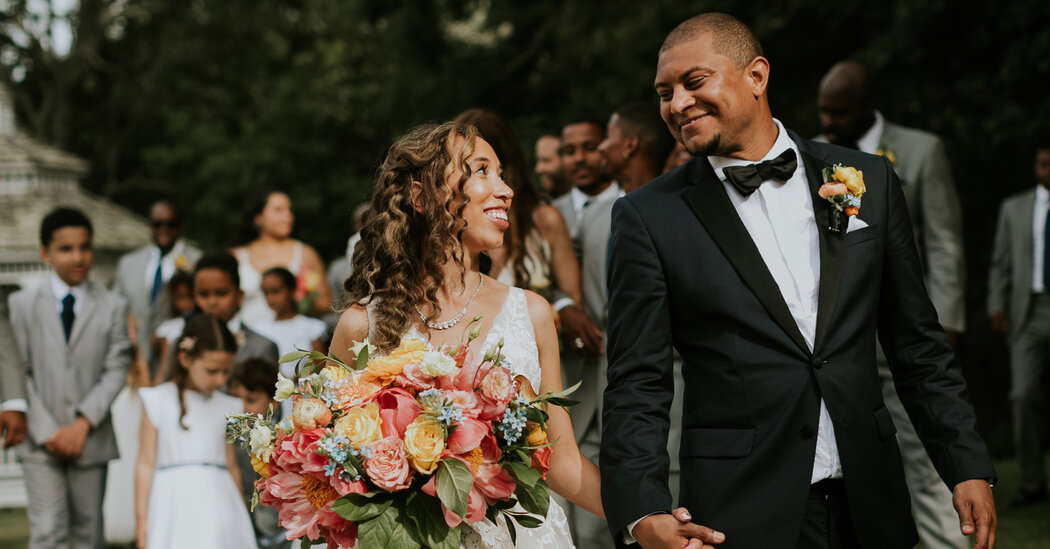 Love at First Photo Sighting