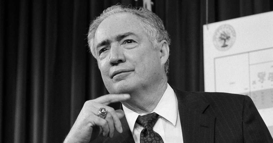 Lauro Cavazos, First Hispanic Cabinet Member, Dies at 95