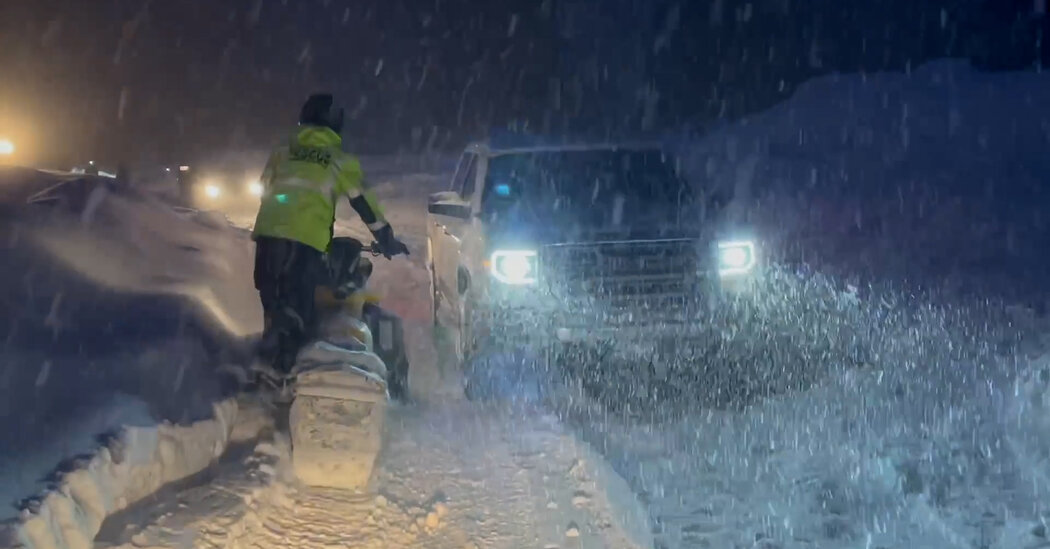 Winter Storm Shuts Down 81 Miles of an Interstate in the Sierra Nevada