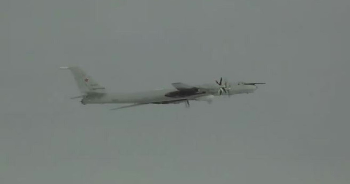 US intercepts Russian warplanes off Alaska [ARTICLE]