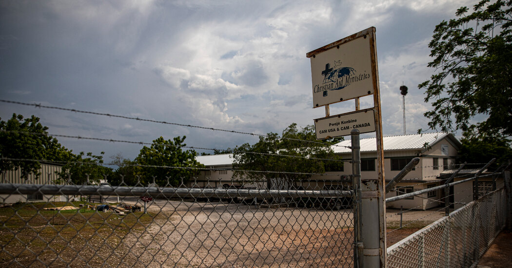 Two of 17 Kidnapped Missionaries in Haiti Are Freed, Group Says
