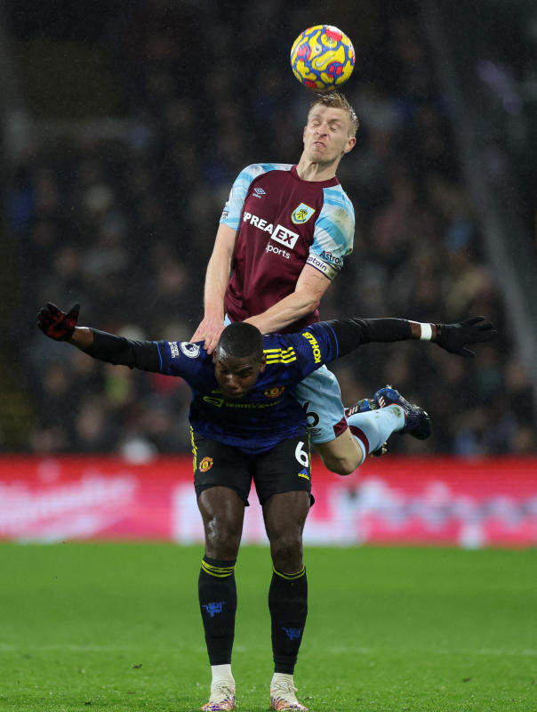 Wasteful Man United slip out of top four after draw at Burnley : The standard Sports