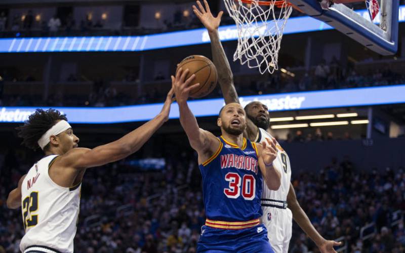 Stephen Curry hits milestone but Golden State fall to Nuggets : The standard Sports
