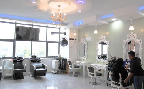The salon section of Miss White Spa