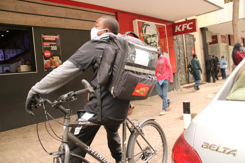 Folks at KFC are forced to eat 'kiwaru'