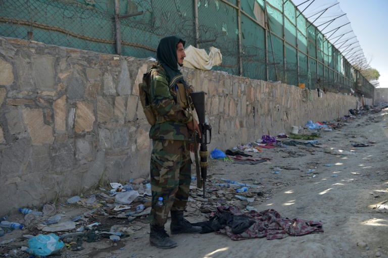 US strikes IS target in Afghanistan, pushes airlift into final stage » Capital News