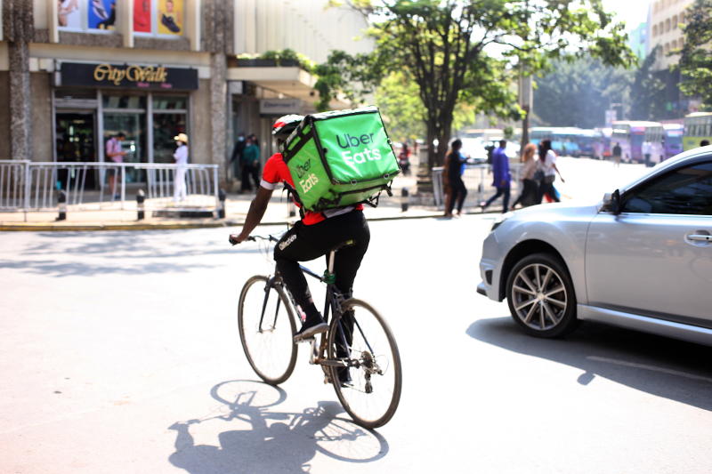 Food delivery drivers raise concerns over safety nets