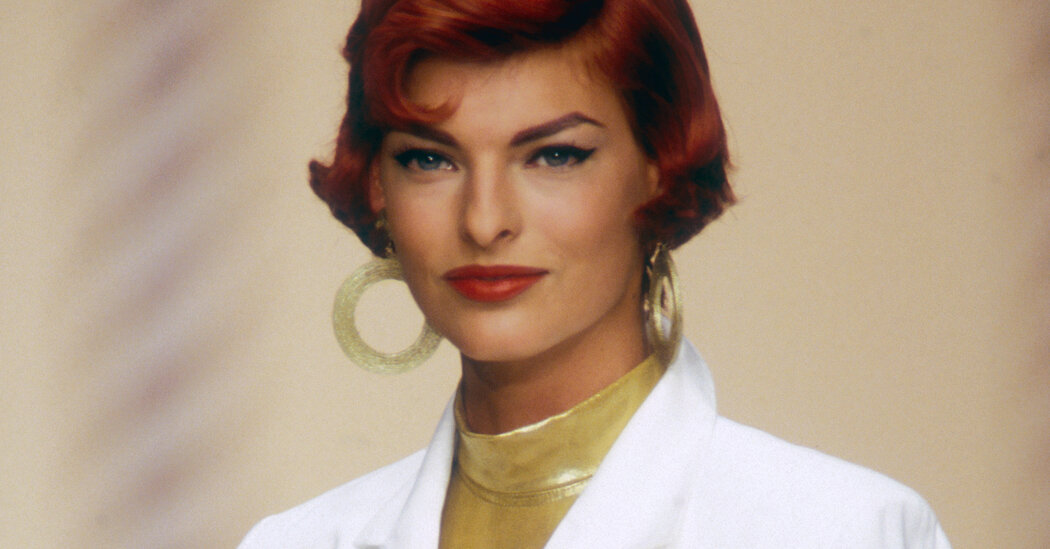 Linda Evangelista Says Body-Sculpting Procedure Left Her ‘Disfigured’