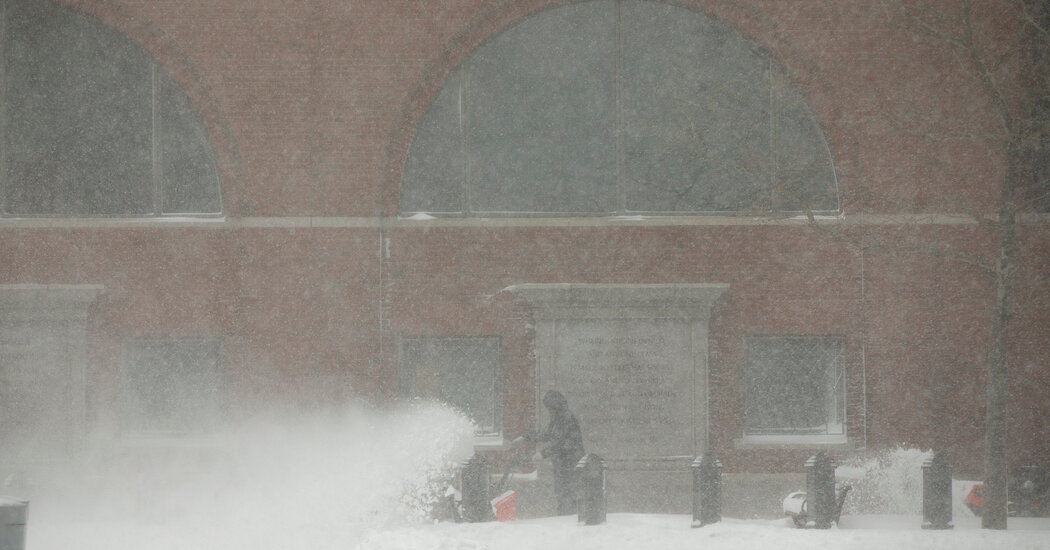 Winter Storm, Russia, N.F.L.: Your Weekend Briefing