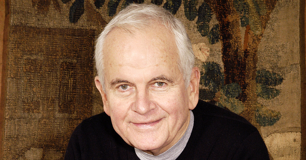Ian Holm, Malleable Actor Who Played Lear and Bilbo, Dies at 88
