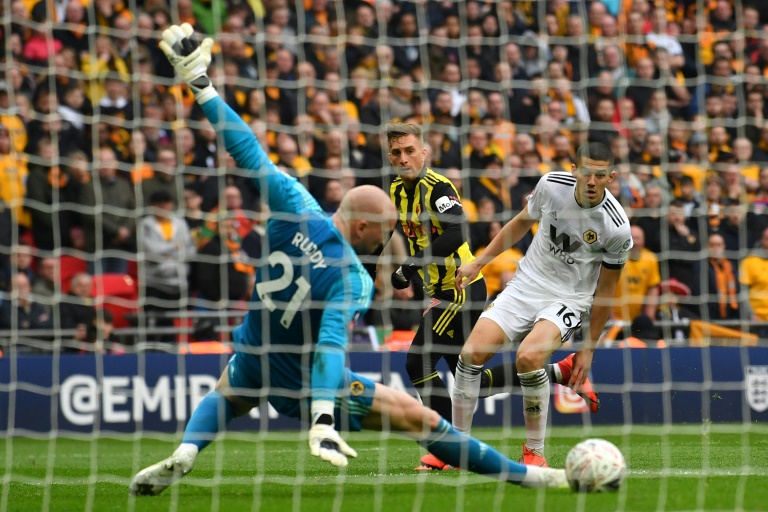 Deulofeu fires Watford into FA Cup final