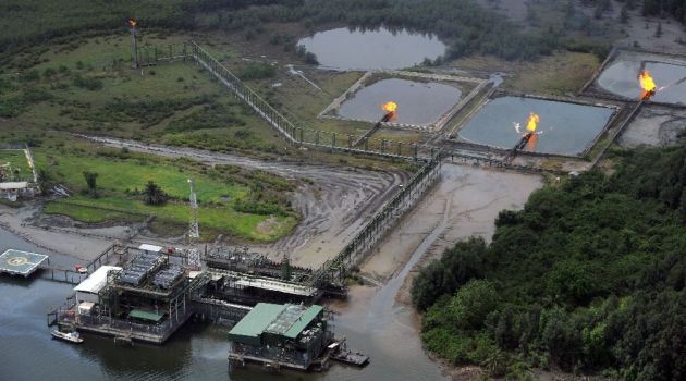 Nigeria's southern state pledges to shut illegal oil refineries after explosion
