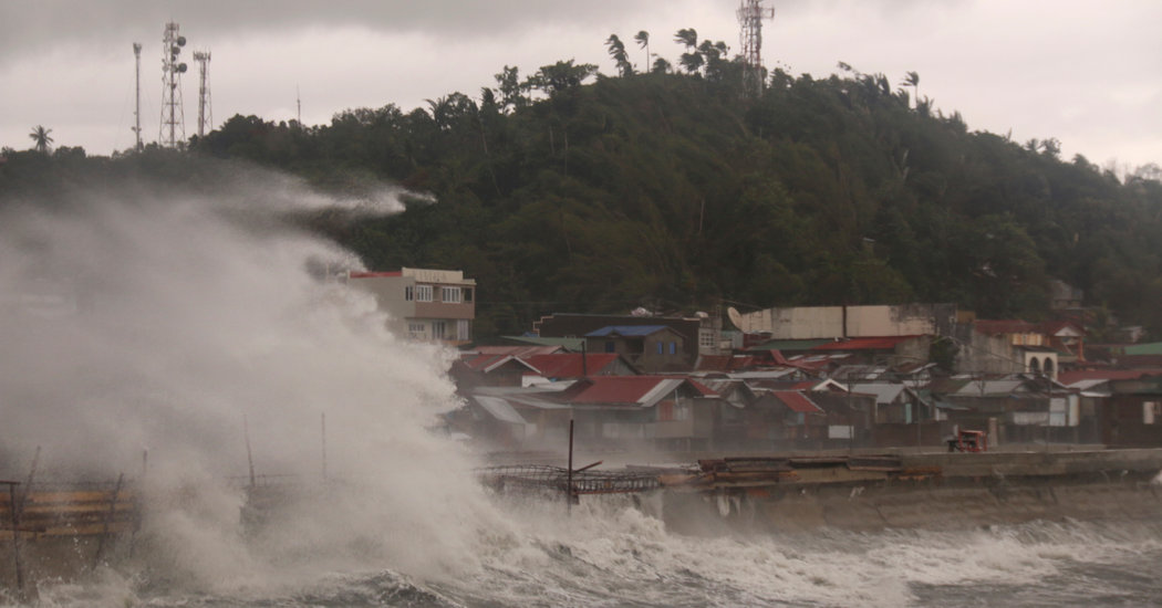 Typhoon Vongfong Takes Aim at Philippine Heartland