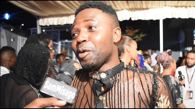 Rayvanny issues stan warning to Wasafi FM radio host trolling his son’s mother
