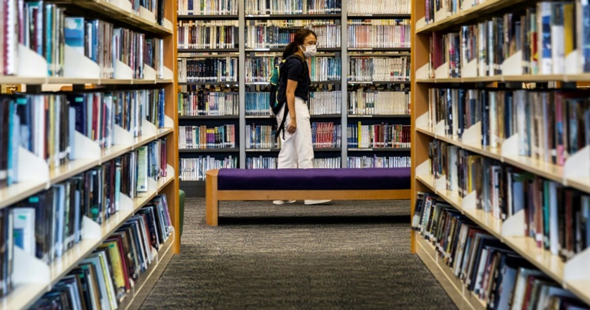 Democracy books disappear from Hong Kong libraries [ARTICLE]