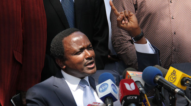 I trust President Kenyatta, there has never been a better leader than him, Kalonzo says » Capital News