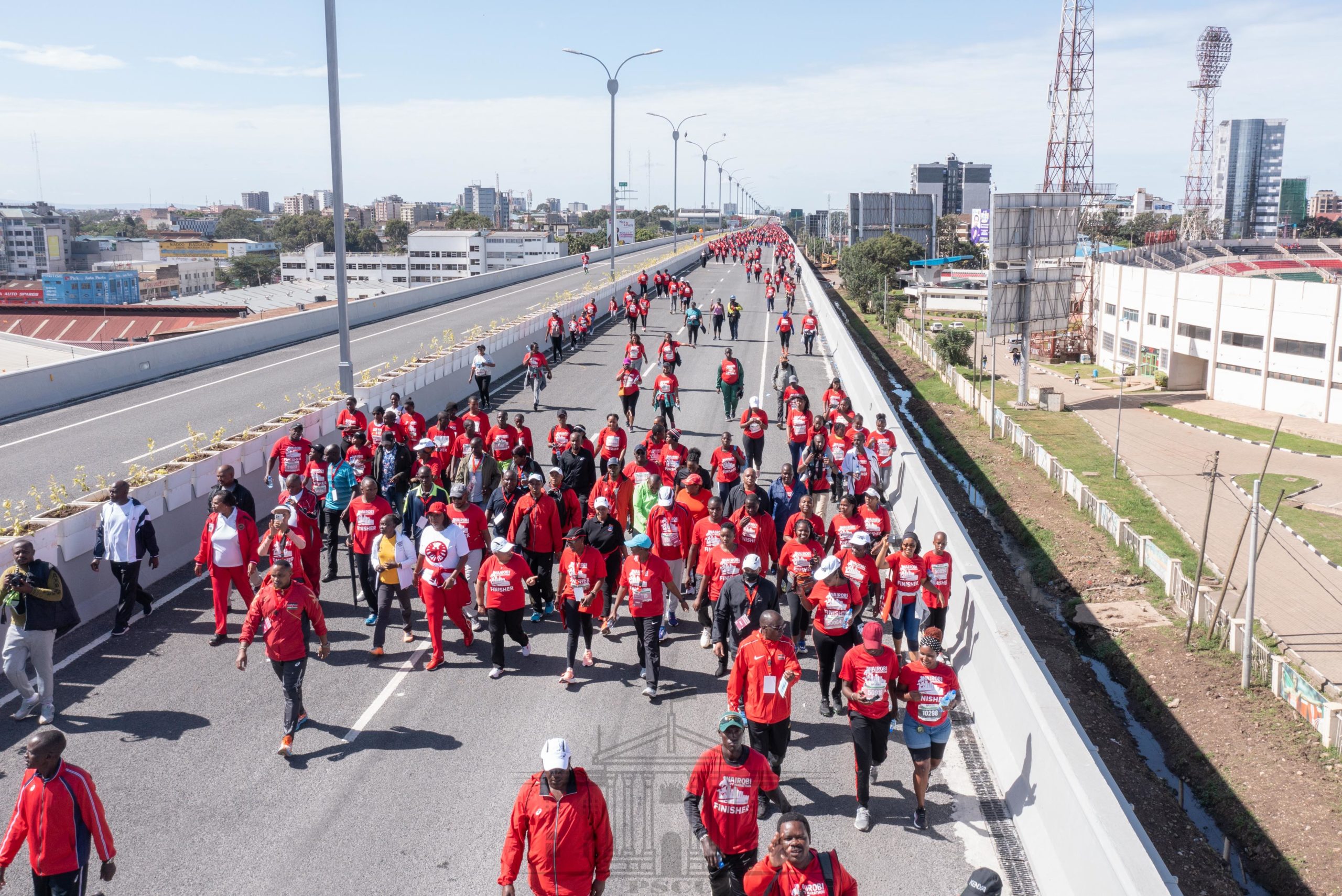 Marathon staged on Chinese-built expressway, reviving Kenyans' hope for economic vitality