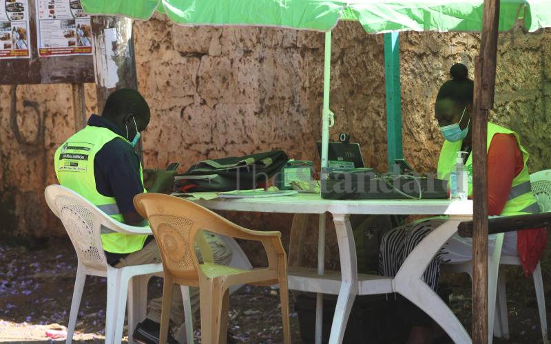 Leaders now in a rush to shore up voter numbers