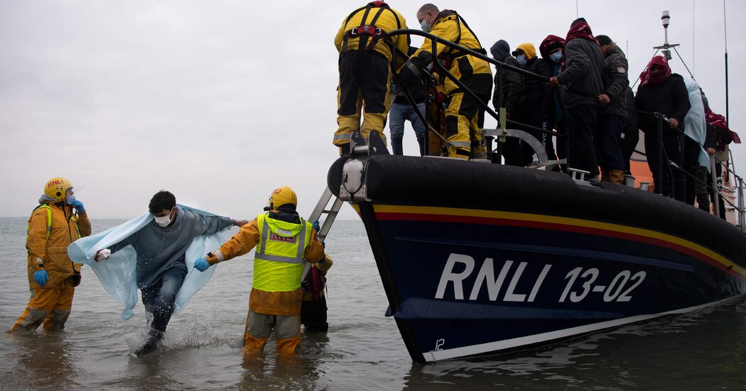 Channel Migrant Drownings: Live News and Updates from France and U.K.