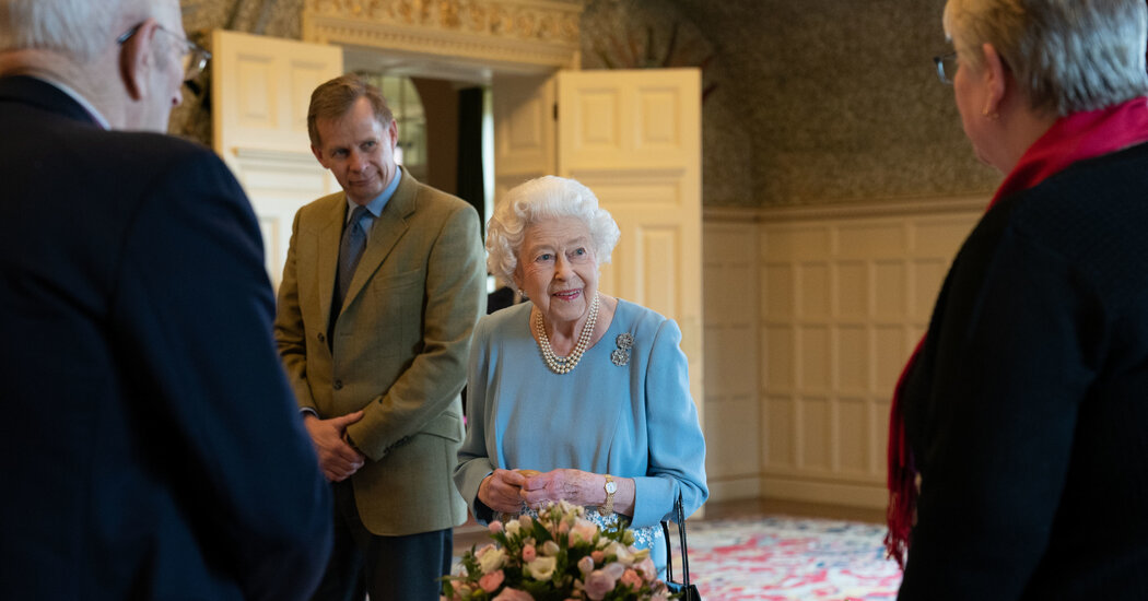 Queen Elizabeth Has Covid: Live Updates