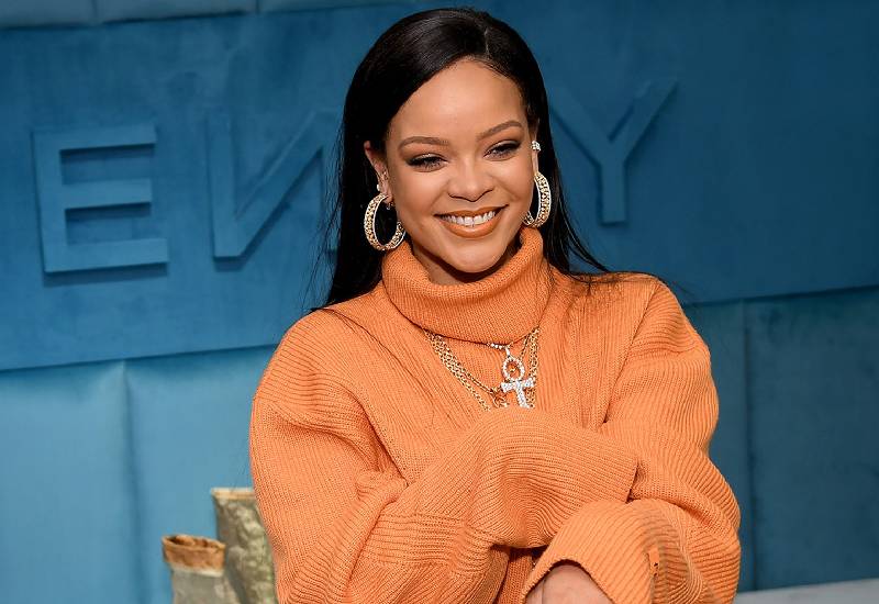Rihanna is now officially the richest female musician Eve woman
