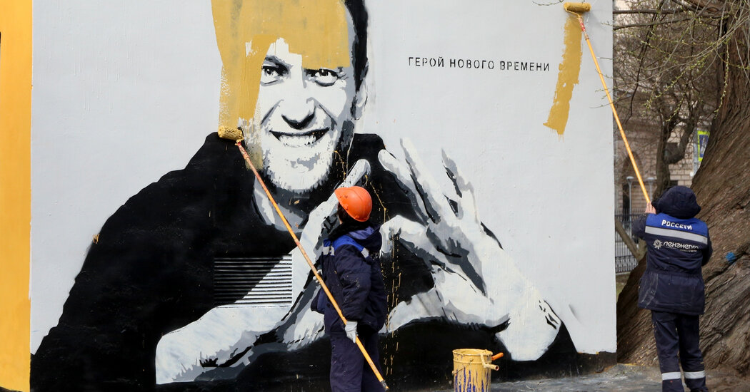 Could Navalny’s ‘Smart Voting’ Strategy Shake Up Russia’s Election?