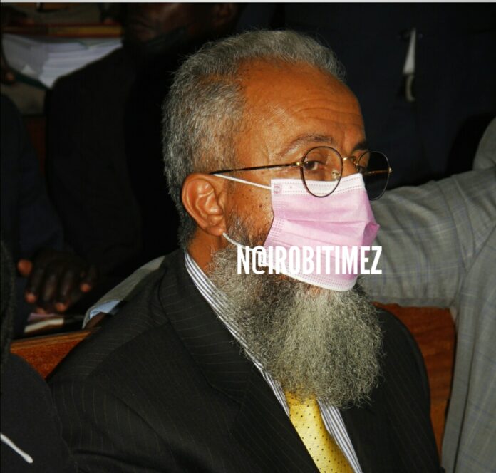 LAWYER WANTS DPP TO STATE HOW SC TAIB WAS HIRED IN A CONSTITUTIONAL PETITION.