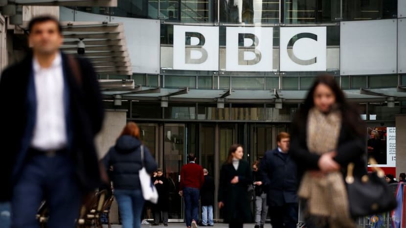 BBC apologises for 'Manchester United are rubbish' headline on ticker : The standard Sports