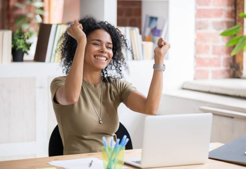 What you need to know before quitting your job Eve woman