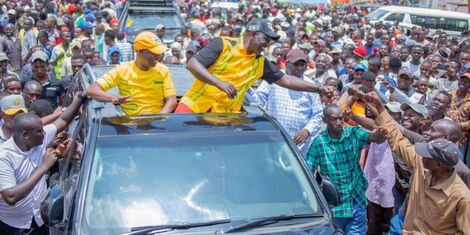 DP William Ruto greets members of the crowd during a political rallu in Mwingi on Wednesday, March 30, 2022..jpg