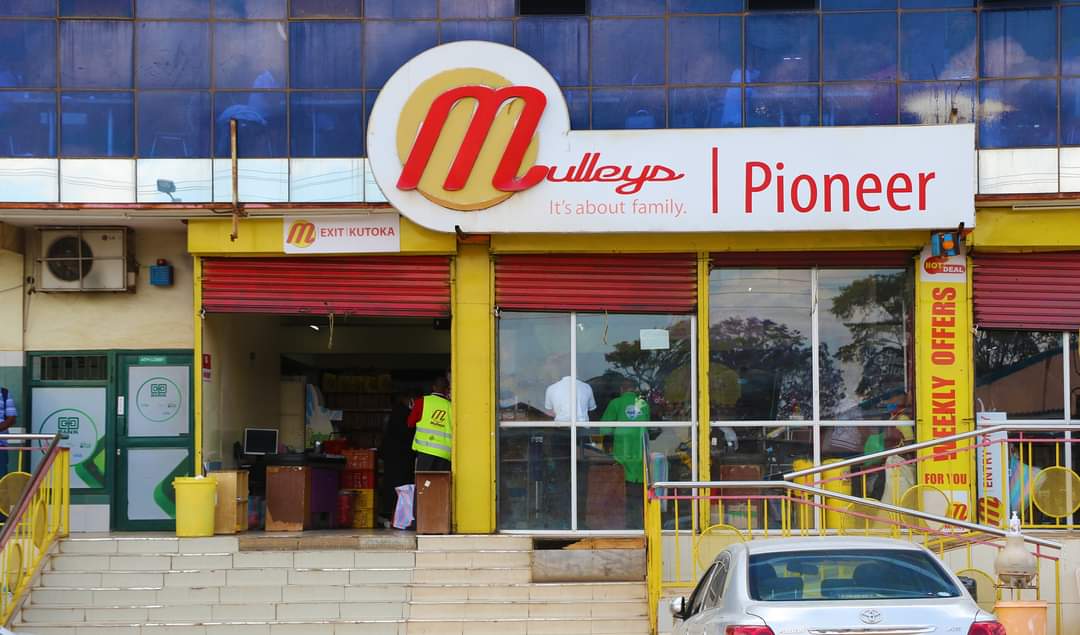 Mulleys Supermarket on verge of collapse, shuts down half of branches