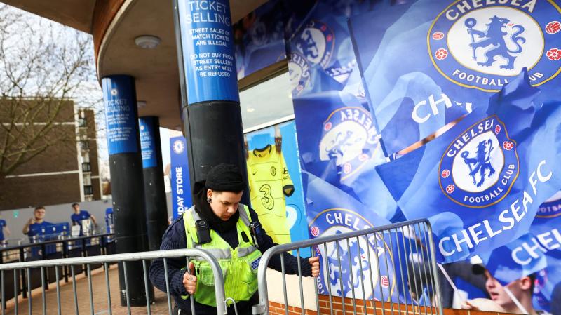 Chelsea future uncertain after sanctions against owner Abramovich : The standard Sports