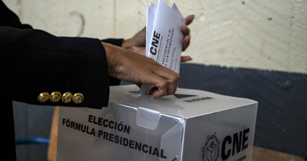 Honduras Election: Opposition Candidate Takes Big Early Lead